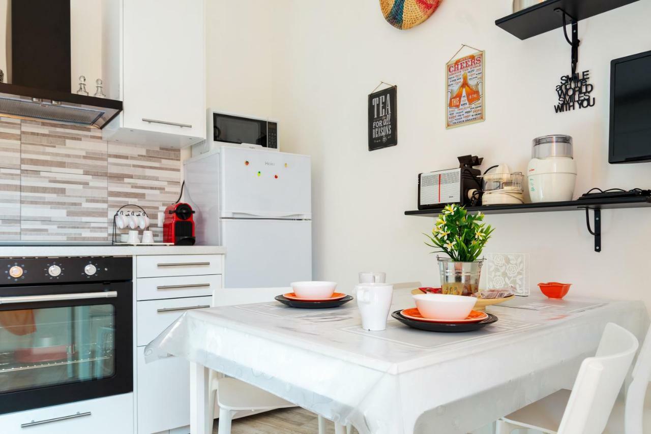 Flatty Apartments- Alserio Milan Bagian luar foto